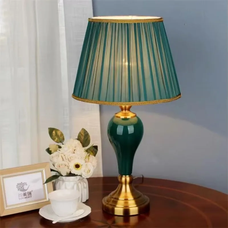 

Customized Simple Modern Hotel Bedside Lamp Learning Lamp Gooseneck Desk Light Emitting Diode Wooden Desk Lamp