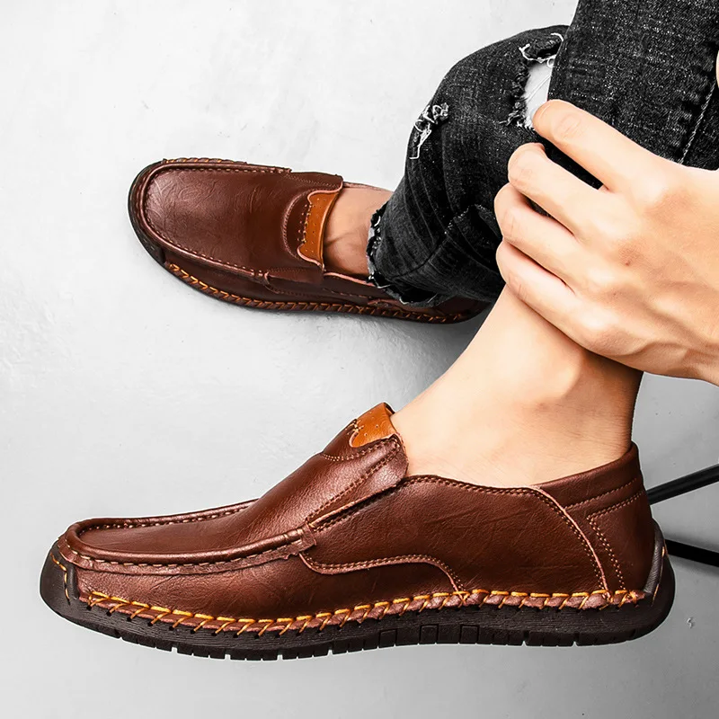 Neue echte Leder Männer hand gefertigte lässige Retro-Schuhe Luxus schwarze Herren Leder Schuhe atmungsaktive Slip auf Fahr schuhe groß