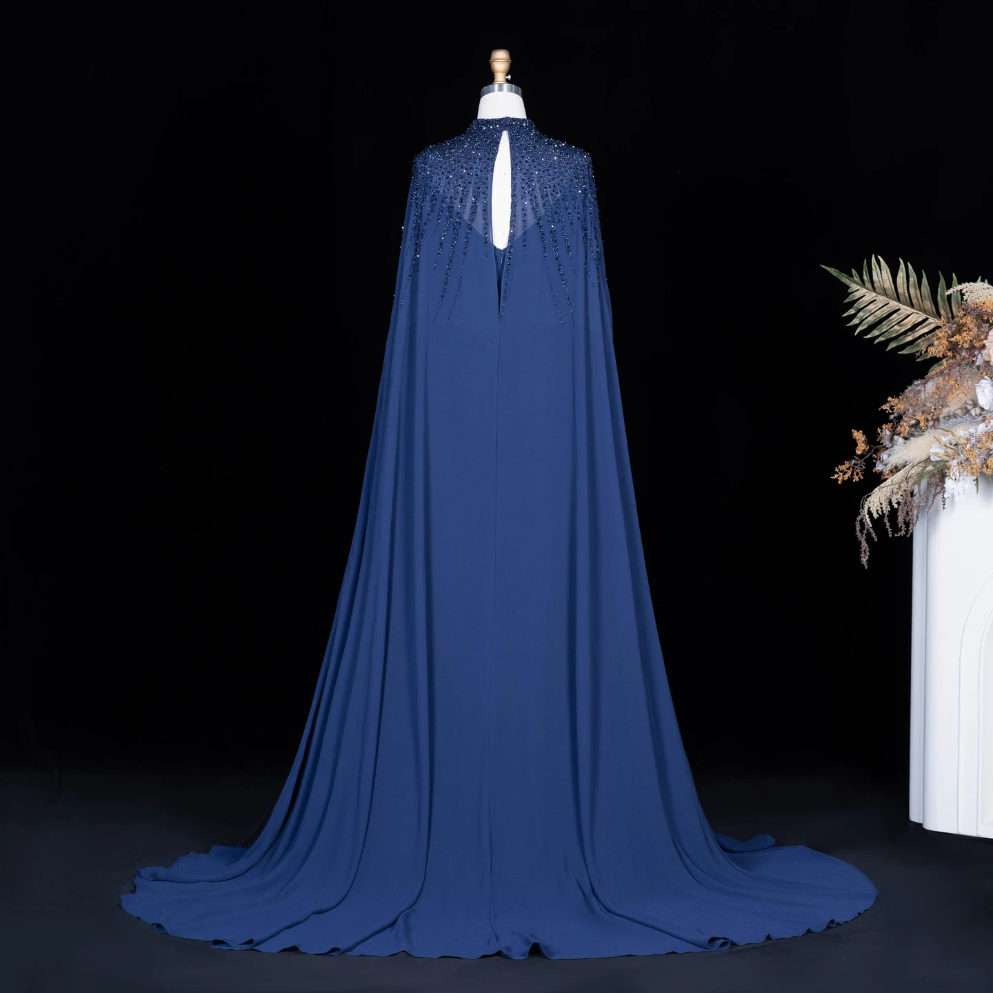 Sharon Said Abendkleider Luxuriöse Meerjungfrauen-Kleider mit V-Ausschnitt, Chiffon, Kristallen, Arabisch, Dubai, formelle Partykleider mit Umhang SS074 Maßanfertigung – Detail 6