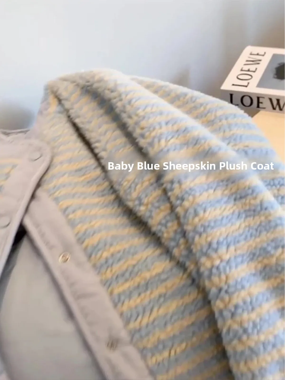Unique Thickened Winter Cotton Jacket Striped Warm Coat Women's Fashionable Commute Style Short Outerwear 2024 New Arrival