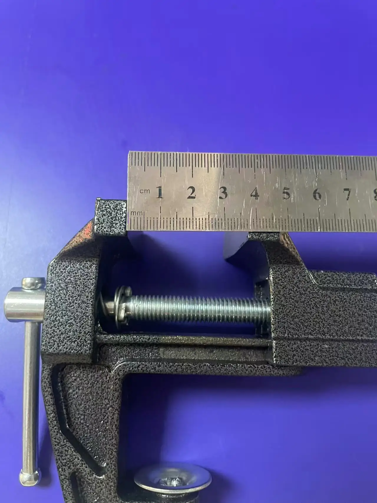 1PCS Golf Vise Replacement Tool Golf Club Repair vice Clamp for Shaft Insertion And Grip Stabilization