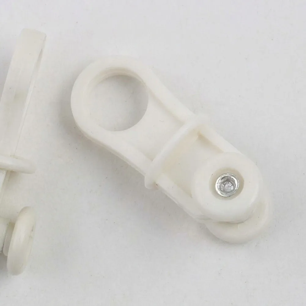 100 pcs Car Sunshade Curtain Roller Pulley Hooks Sliding Plastic Clips for Automotive Interior Accessories White 4.1x1.7x1.5cm