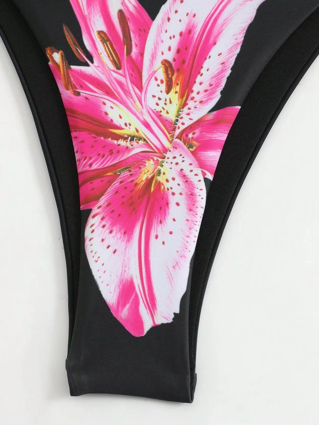 Nuevo conjunto de Bikini con estampado de flores, falda larga de cintura alta para mujer, traje de baño de 3 piezas, Mini traje de baño Sexy con Tanga triangular sin espalda