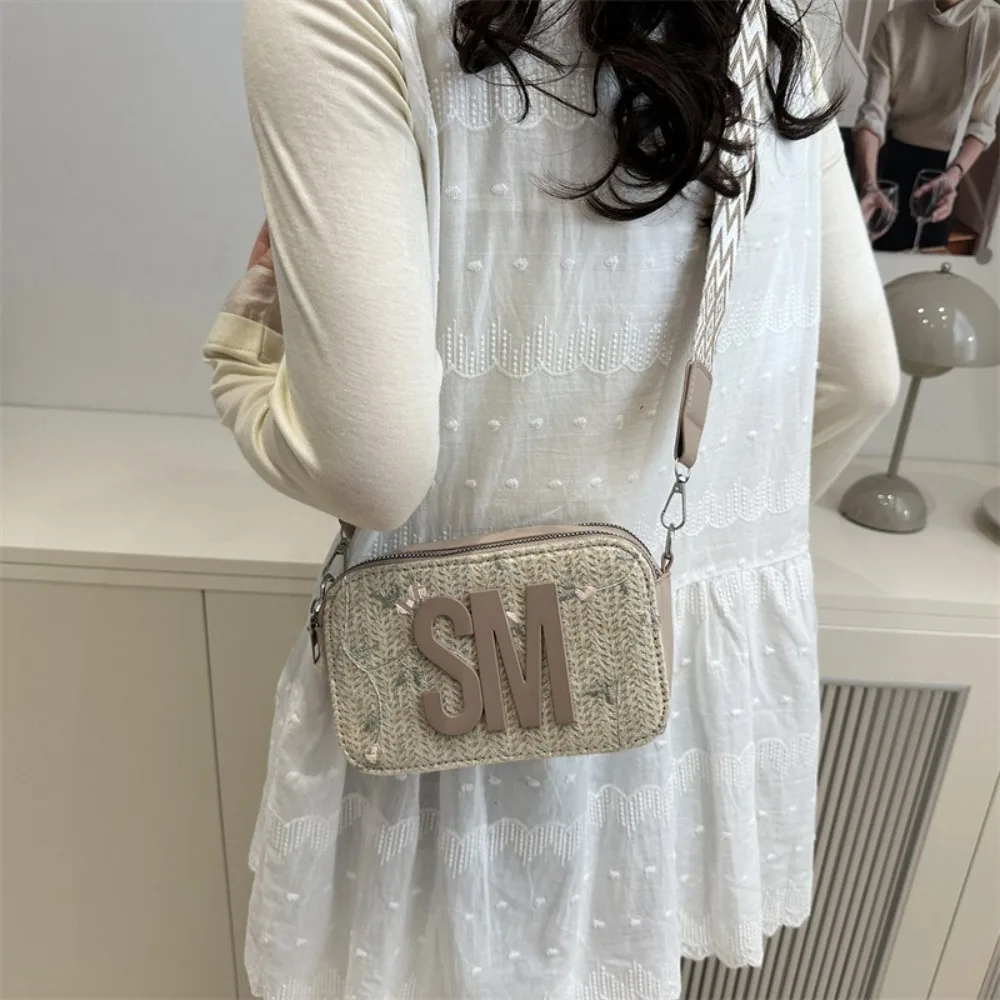 

New Casual Square Bag Handwoven Straw Bohemian Bucket Bag Lace Flower Messenger Bag Vacation