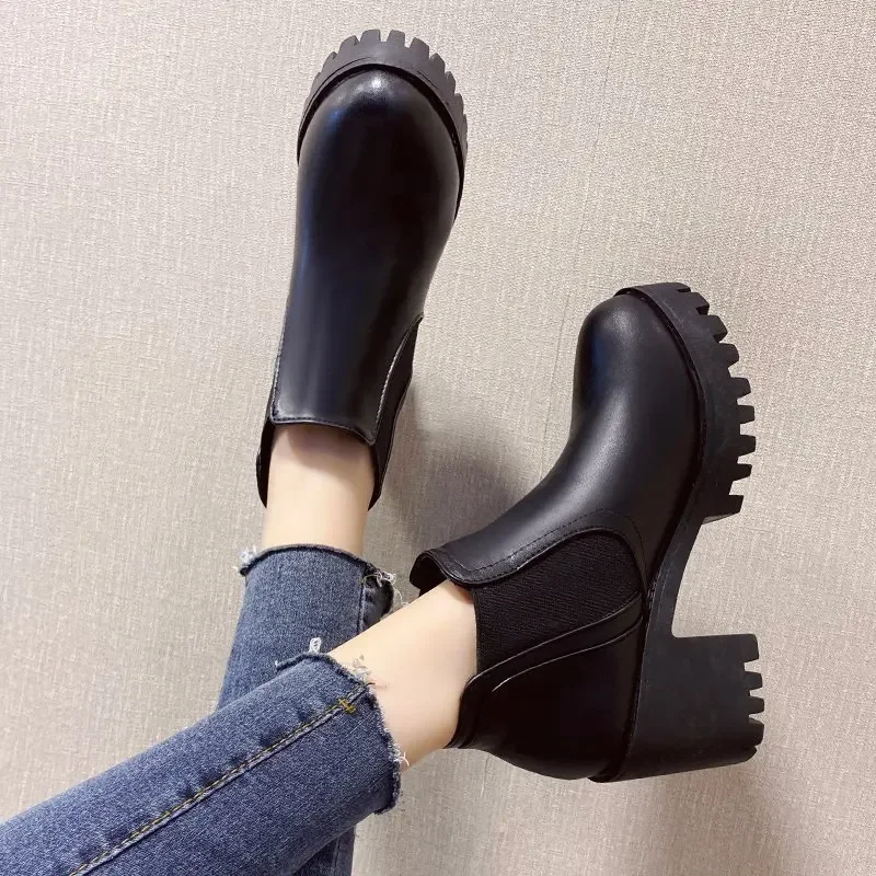 New Hot Winter Botines Casual and Comfortable Black Sexy Elegant Warm Thick Bottom Round Toe Square Heel Short Boots for Women