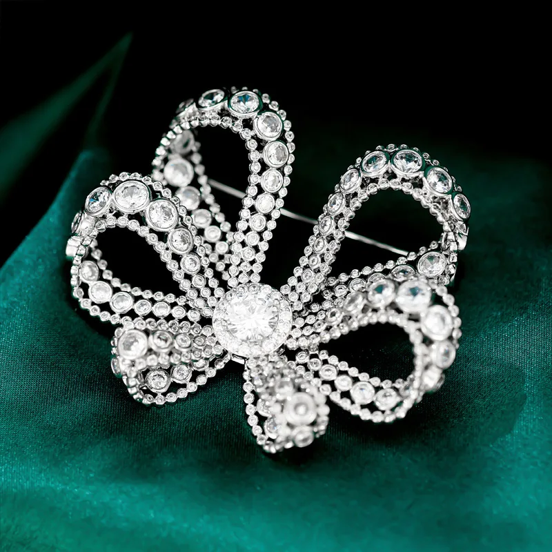 2022 New High-grade Luxury Flower Brooch Corsage  Micro-inlaid AAA Zircon Hollow Bowknot Brooches Pin for Women OL Accessories