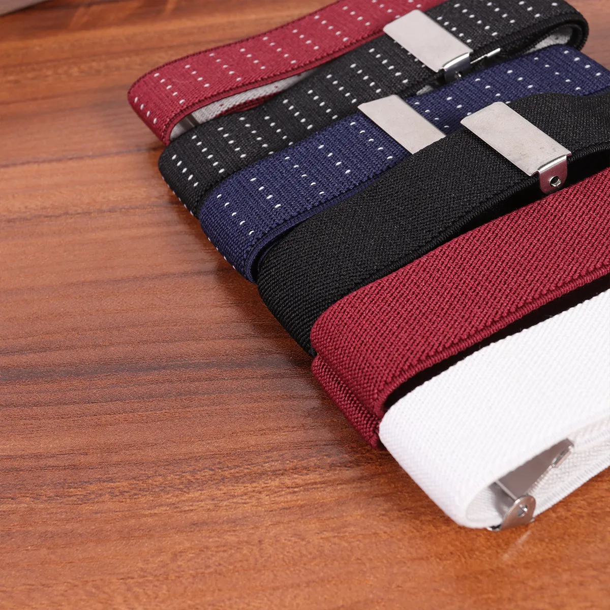 

1Pair Non Adjustable Shirt Stay Belt 2.5cm Wide Chinlon Fabric Anti Slip Clip Strong Locking for Office Formal Wear Wine Red