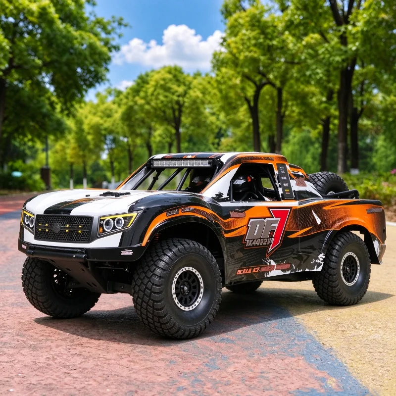 New YiKong YK4072 V4 DF7 1/7 6S Brushless Remote Control Electric Desert off-road Short Truck 4WD RC High Speed With Light Model