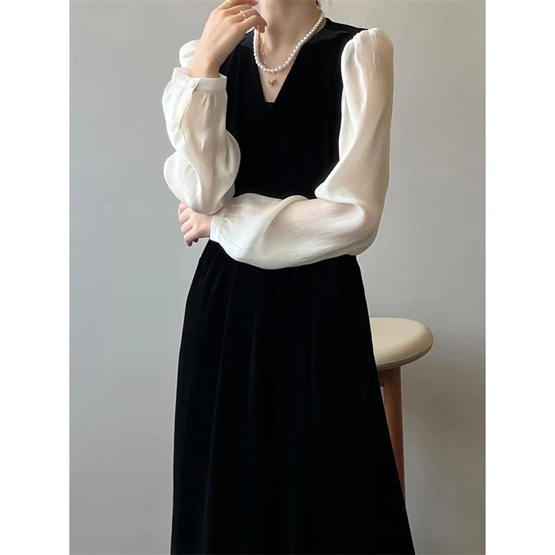 

The New Hepburn Style Black Dress With Waist Cut French Vintage v-Neck Patchwork Puffed Sleeve Long Dress C75