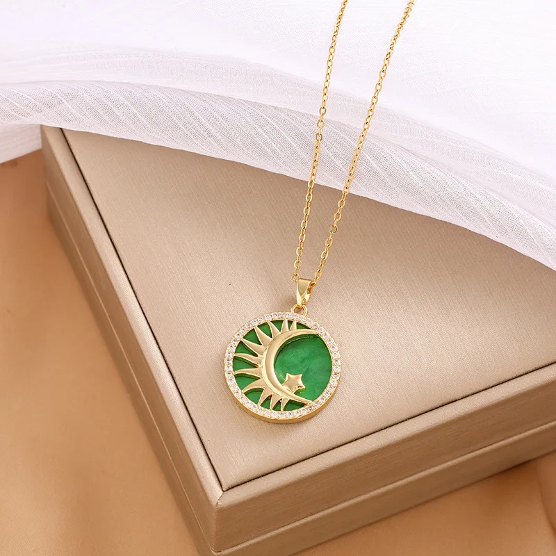 

Premium round emerald malachite round pendant titanium steel chain