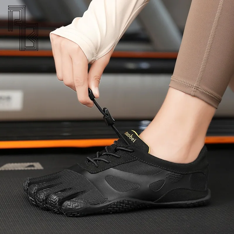 

Small Size Deviation Five Finger Shoes, Soft Soled Non Slip Shoes, Indoor Sports and Fitness Comprehensive Training Dance Shoes