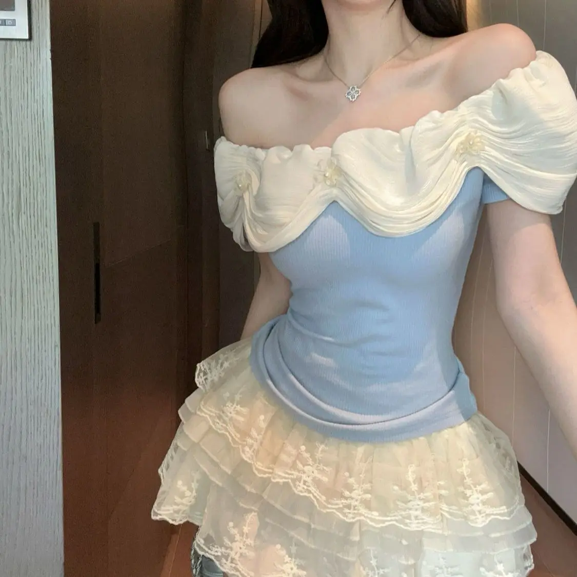Iyundo Luxury Elegant Woman French Elegant Off-the-shoulder Blouse Floral Applique Ruffle Trim Short Sleeve Luxury Party Top