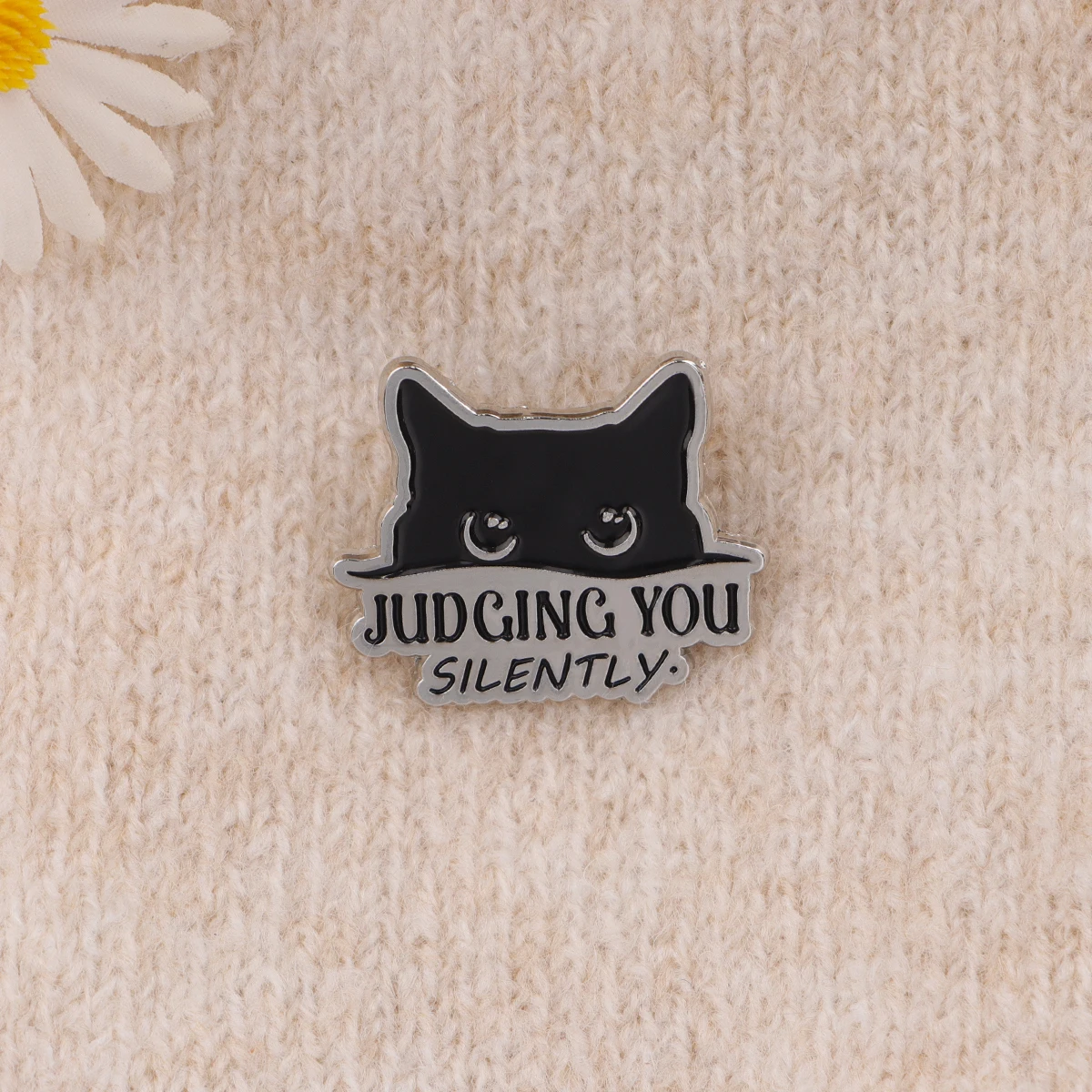 Black Cat Pin Enamel Lapel Pin Badge Pins หมวกเสื้อผ้ากระเป๋าเป้สะพายหลังตกแต่งเครื่องประดับอุปกรณ์เสริมของขวัญ