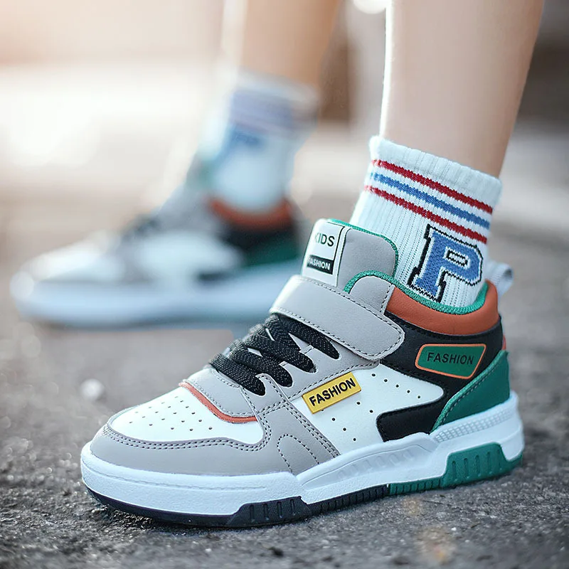 

Boys' Sports Shoes Spring, Autumn, and Winter New Board Shoes Leather Waterproof Single Shoes Student Middle Top Girls' Running