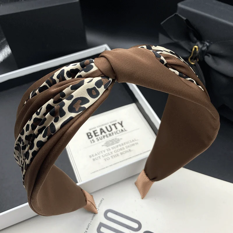 Melad Leopard Print Hair Headband for Women, High Skull Top Coffee Color Versatile Headband, Wide Edge Pressed Hair, Face Wash
