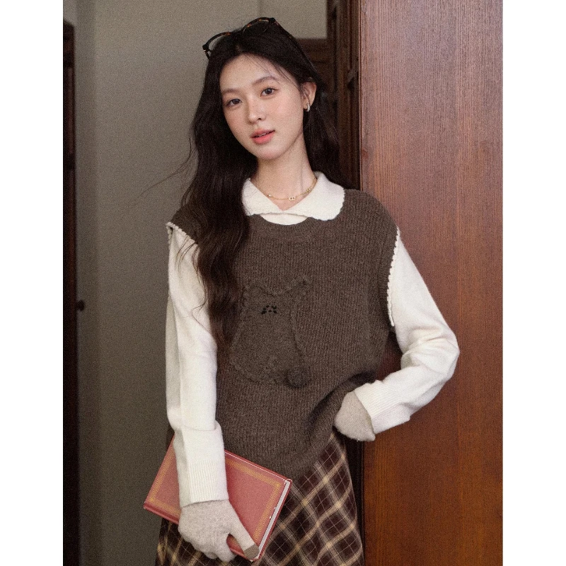 

ALXNAN Brown Sweaters Fake Two-piece Sleeveless Tank Patchwork Peter Pan Neck Pullover Embroidery Sweet Loose Knitwear L58113