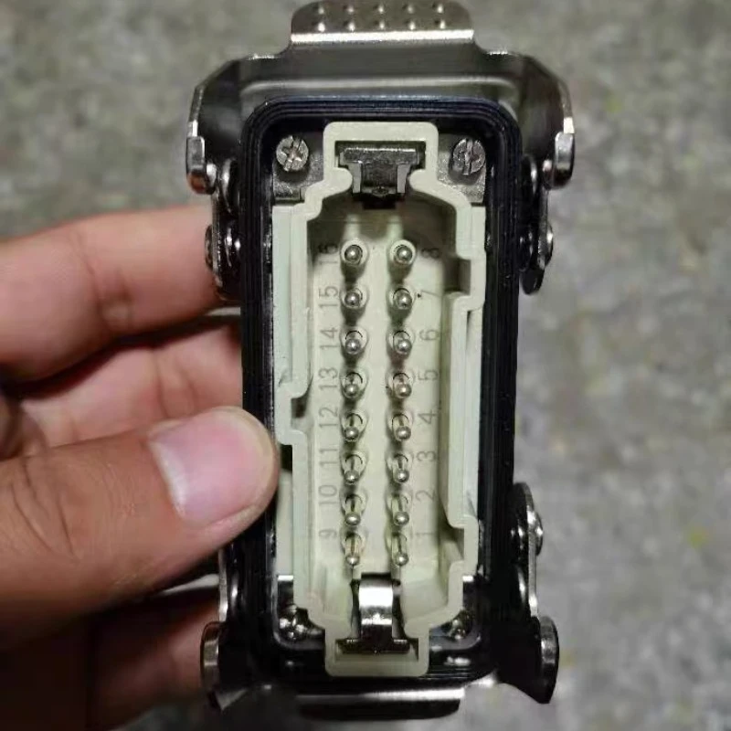 09200162612 HAN-16A-M Male Insert Heavy Duty Connector Precision 16A 250V Rectangular Industrial Plug