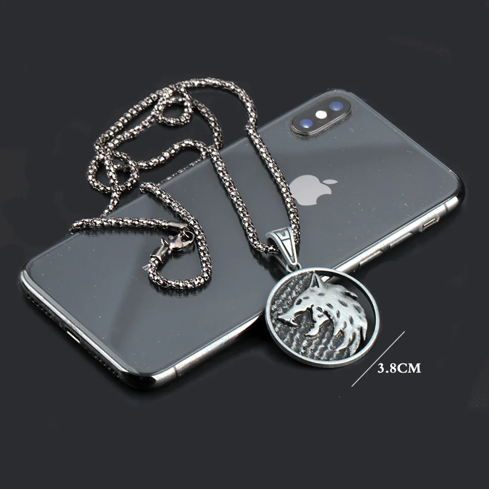 لعبة جديدة فيلم The Witcher 3 Wild Hunt Wovlen Geralt قلادة معدنية الطيور القط سيريلا مجموعة الدعائم صندوق الهدايا