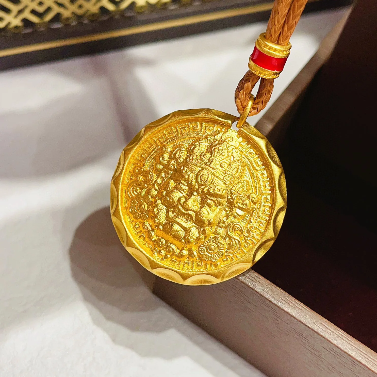 Fylia Jewelry  Luxury gold yellow God of Wealth pendant 999 real gold Wealth pull round card pendant ancient method necklace pen