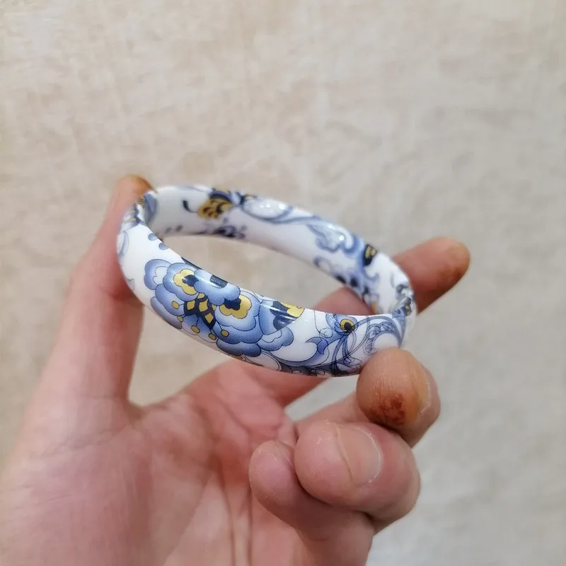 Chinese Blue and White Porcelain Hand Carved Flat Strip Butterfly Lotus Bracelet Fashion Women Jingdezhen Porcelain Bracelet