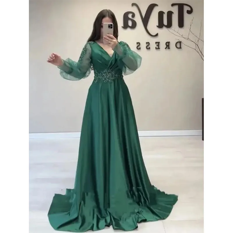 Elegant Green Evening Dresses V-Neck Long Sleeves Appliques Beaded Lace Prom Gowns Arabic Celebrity Party Dress robes de soiree