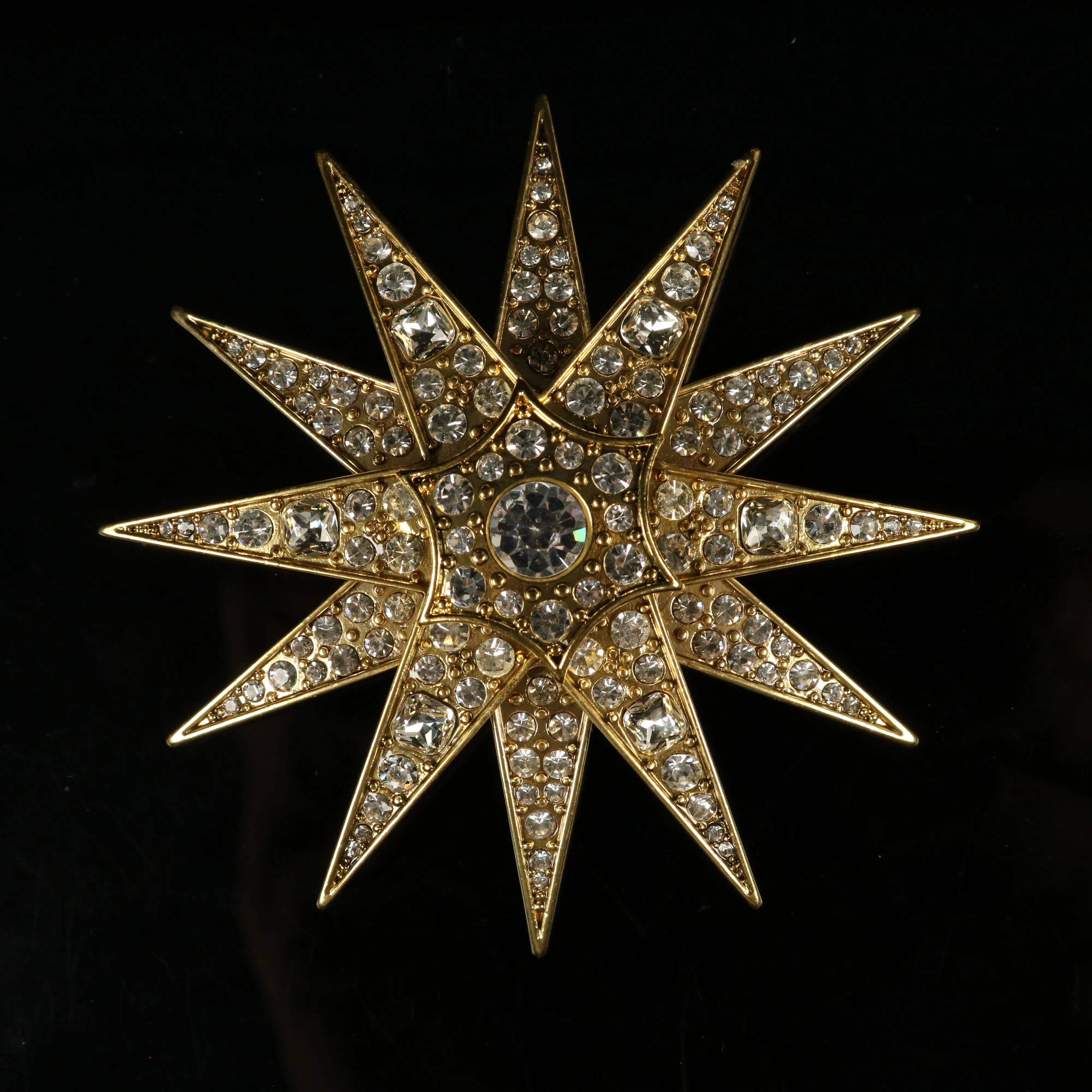 

Vintage Hexagram Brooch,Heavy Industry Copper Zircon with Gold Plated Geometric Statement Corsage for Women Men