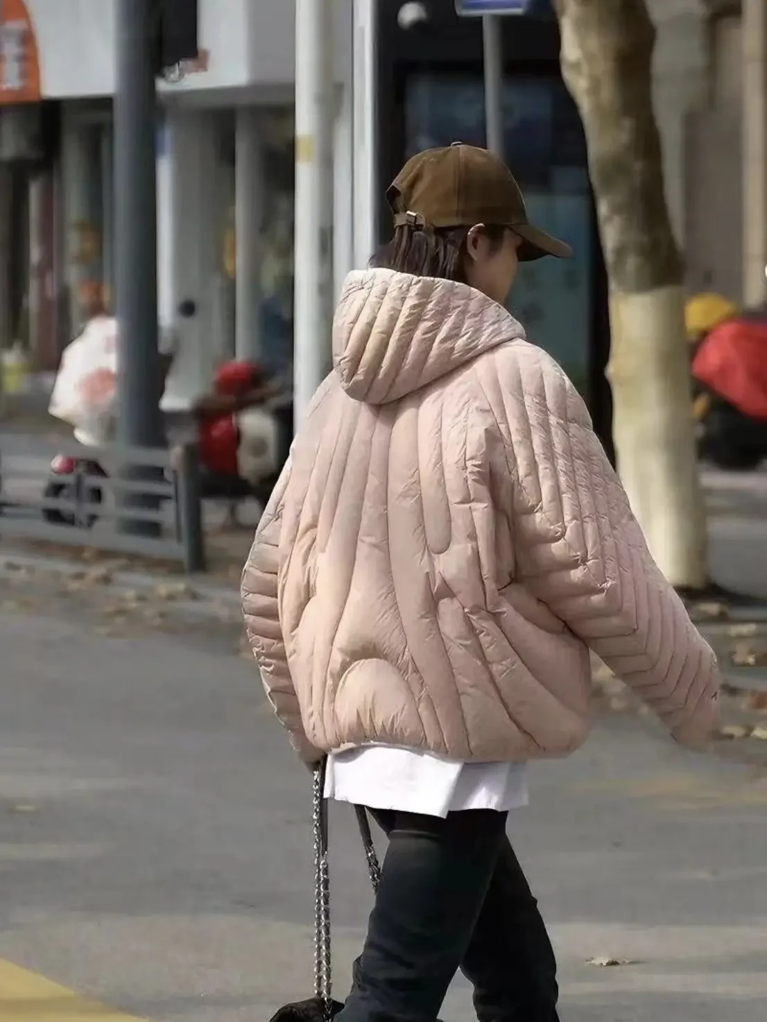 Outono e inverno moda feminina jaqueta de viagem com capuz curto pato branco jaqueta leve