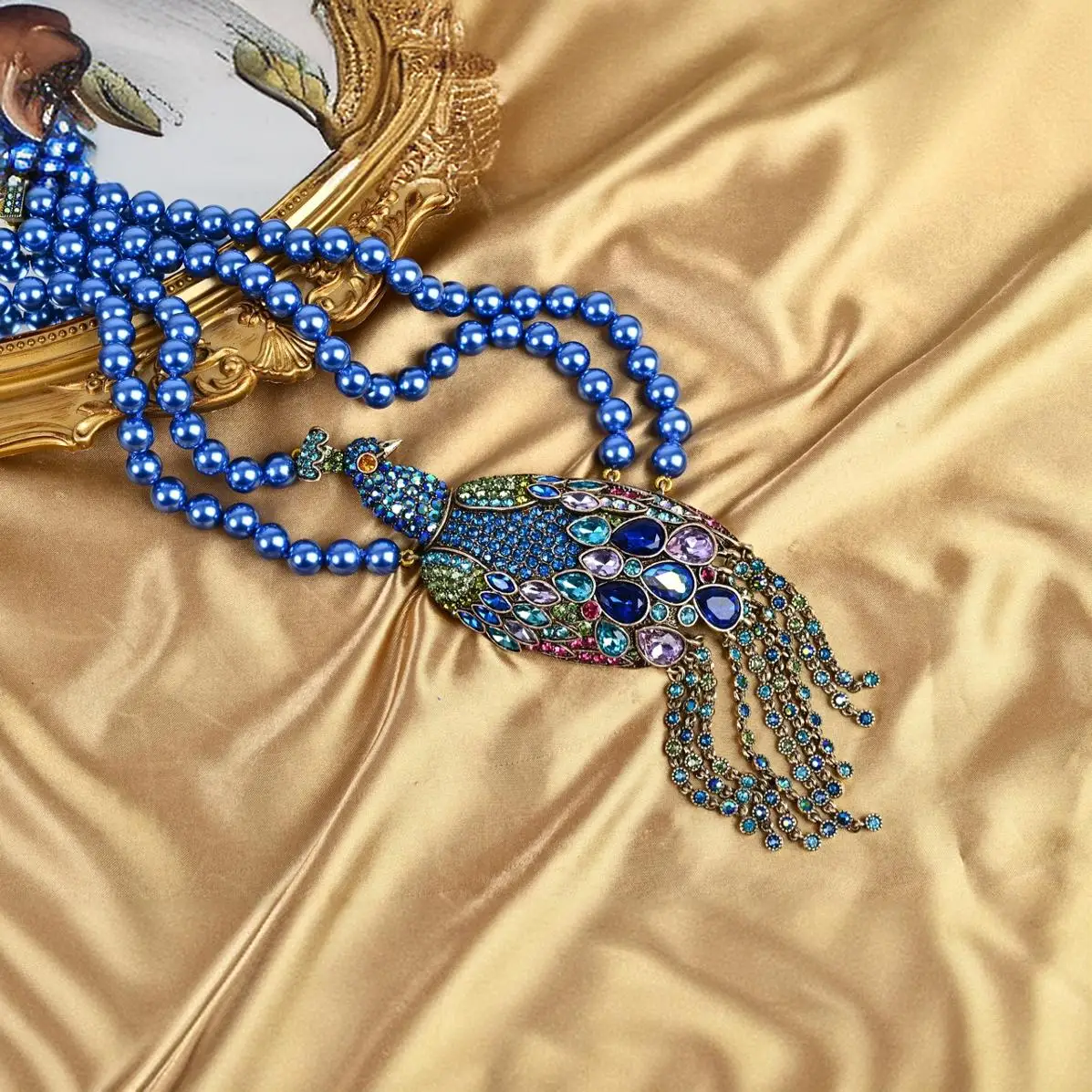 European and American Fashion Trend Full Diamond Beads Peacock Series Tassel Necklace