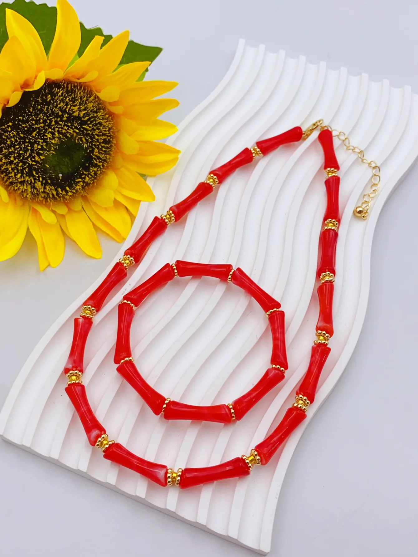 Colorful Handmade Elastic Bracelet and Necklace Set with Bamboo Acrylic Beads, Perfect for Women\'s Daily Wear jewelry for women