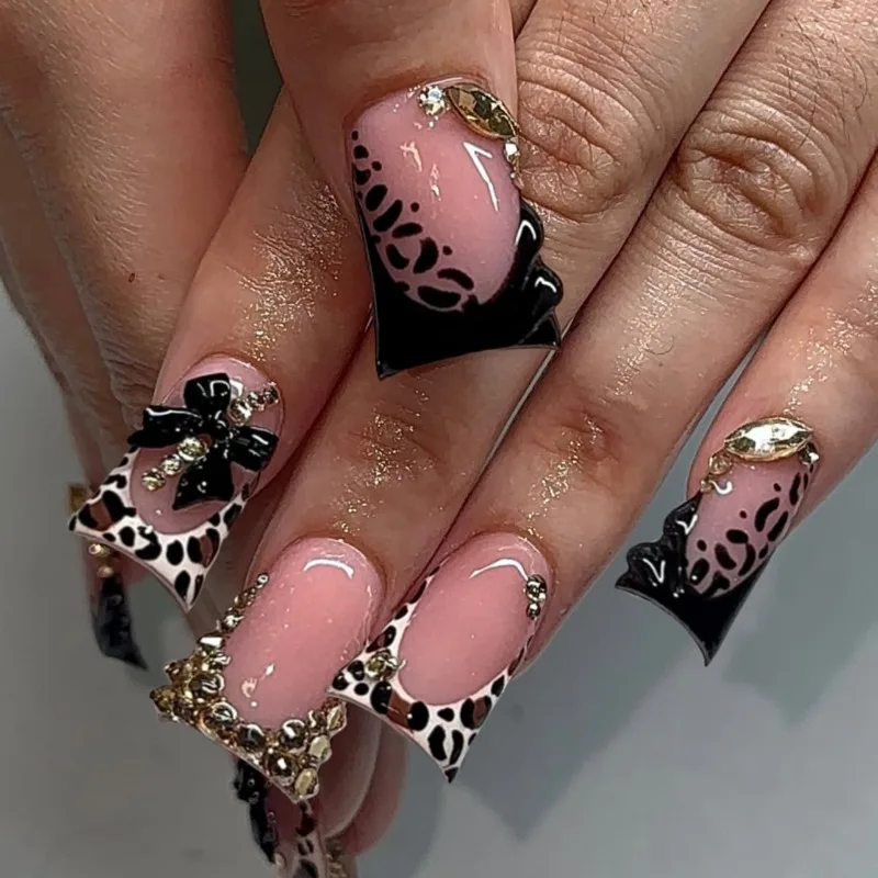 

24PCS Y2k Black Bowknot Decor Duckbill False Nails Wearable Leopard Print French Rhinestones Fake Nails Sweet Cool Press on Nail