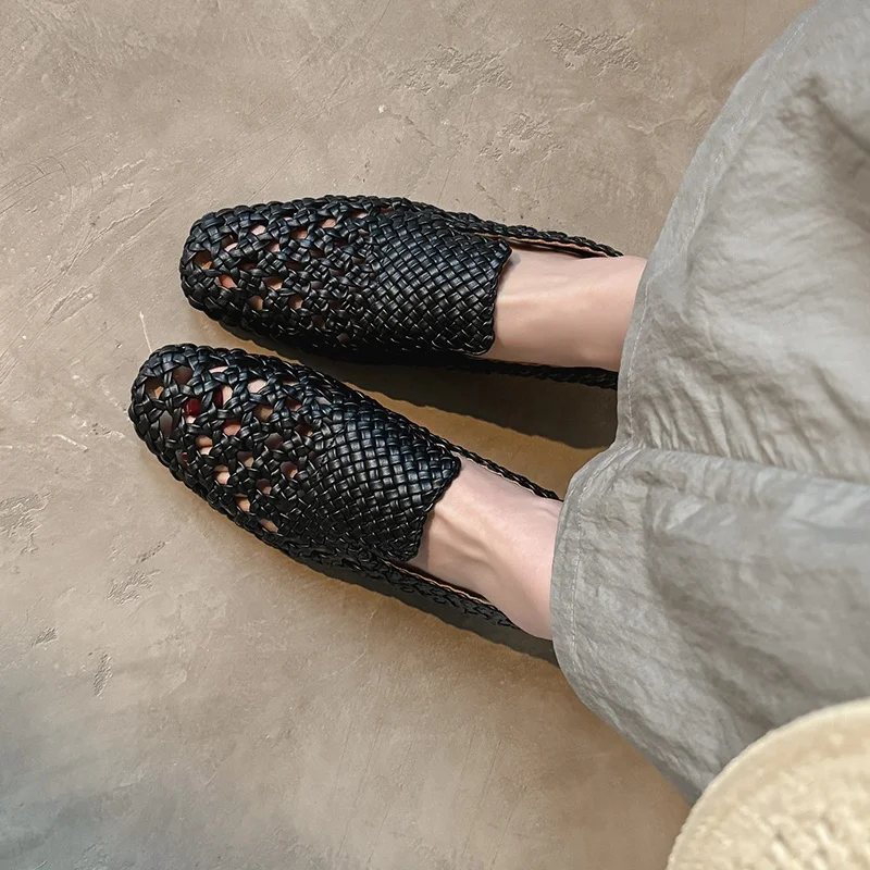 2026 Fashion Hot Sale Genuine Leather Braided Sandals Women Low Heel Breathable Summer Loafers Sandals Female Leisure Pumps view 6