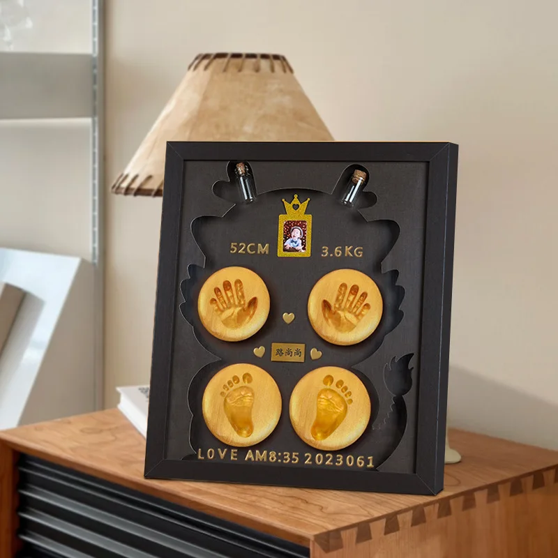 ドラゴンの赤ちゃんの手と足のインクお土産のフォトフレーム満月のインク100日1年間のギフト