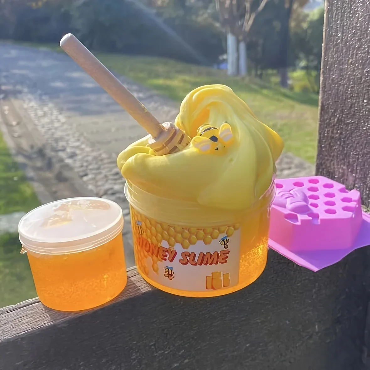 Hot Selling Bee Butter Slime Kit Crystal Clear Clay with Honeycomb Texture Stretchable Non-Stick DIY Stress Relief Toys for Kids