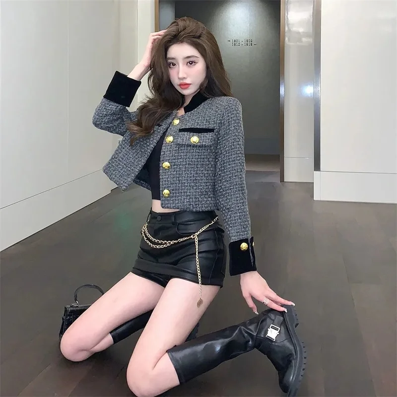 Xiaoxiangfeng Red Long Sleeved Jacket Women Spring French Coarse Tweed Short Style, Socialite Temperament, High-end Cardigan Top