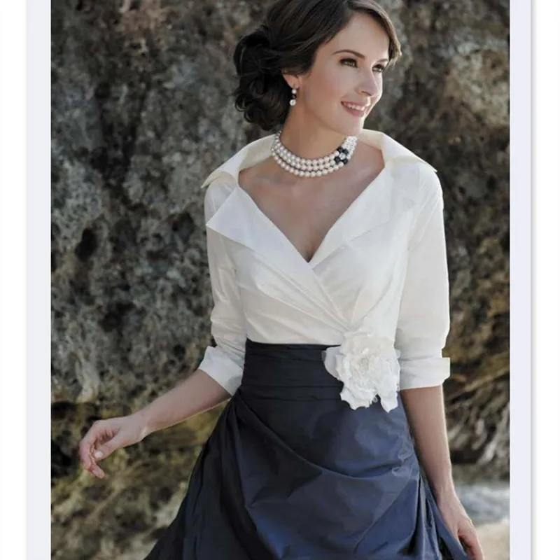 2023 Vintage White Shirt Black Skirt Mother Of The Bride Dresses Long Sleeves Custom Elegant Formal Wedding Dress Evening Gowns