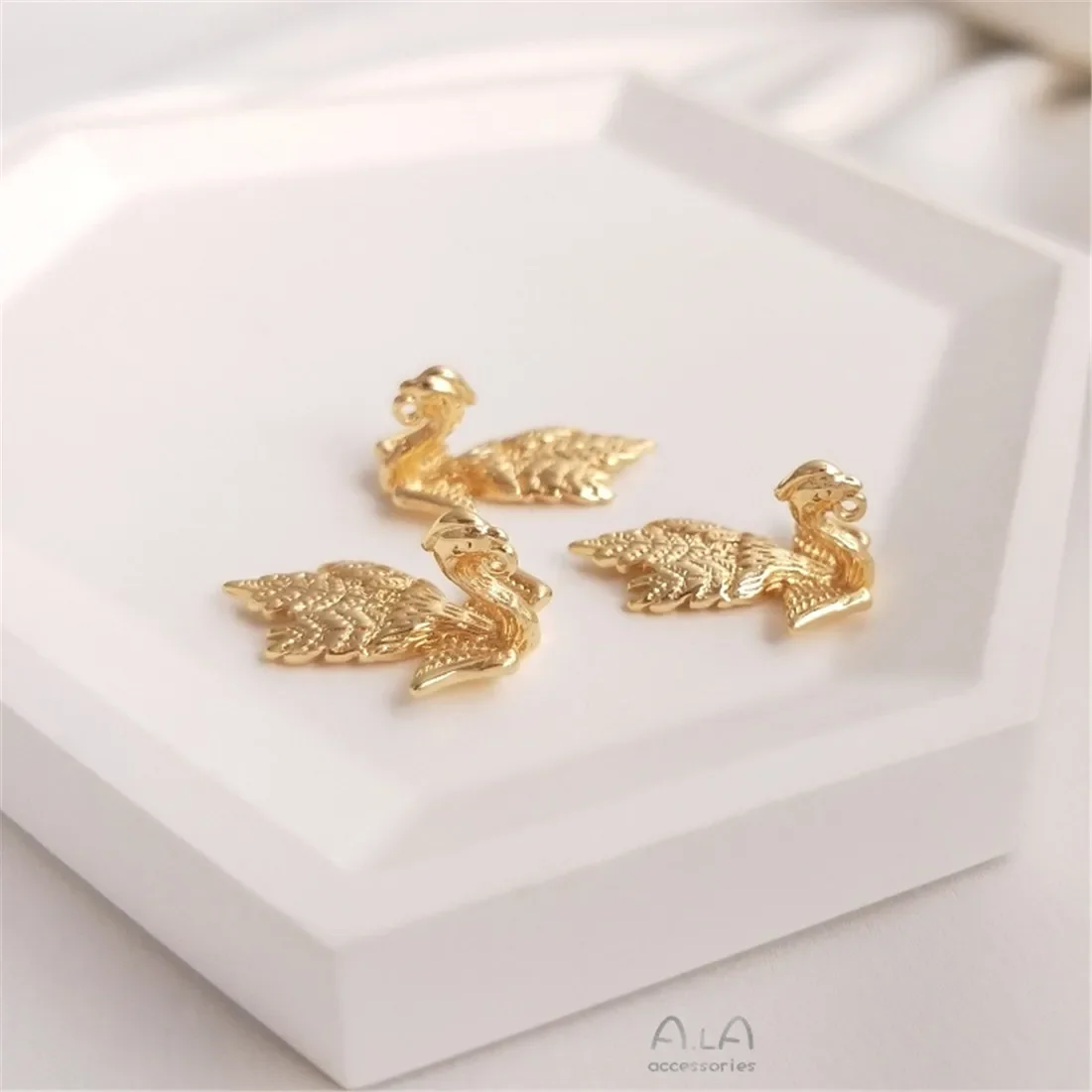 14K Gold-plated Copper Plated Phoenix Pendant with Genuine Gold Handcrafted DIY Earrings Hairpin Pendants Handmade Accessories