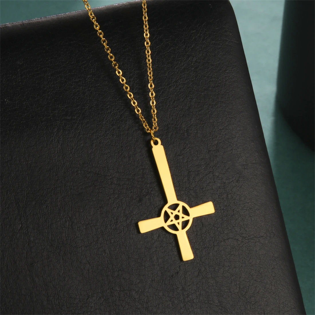 EUEAVAN Mysterious Pentagram Inverted Cross Necklace For Women Men Stainless Steel Gothic Devil Lucifer Satan Jewelry