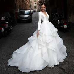 Elegant Pommel Skirt V-neck Wedding Dress 2024 Simple Tulle Button Layered White Satin Sweep Train Wedding Long Bridal Gown