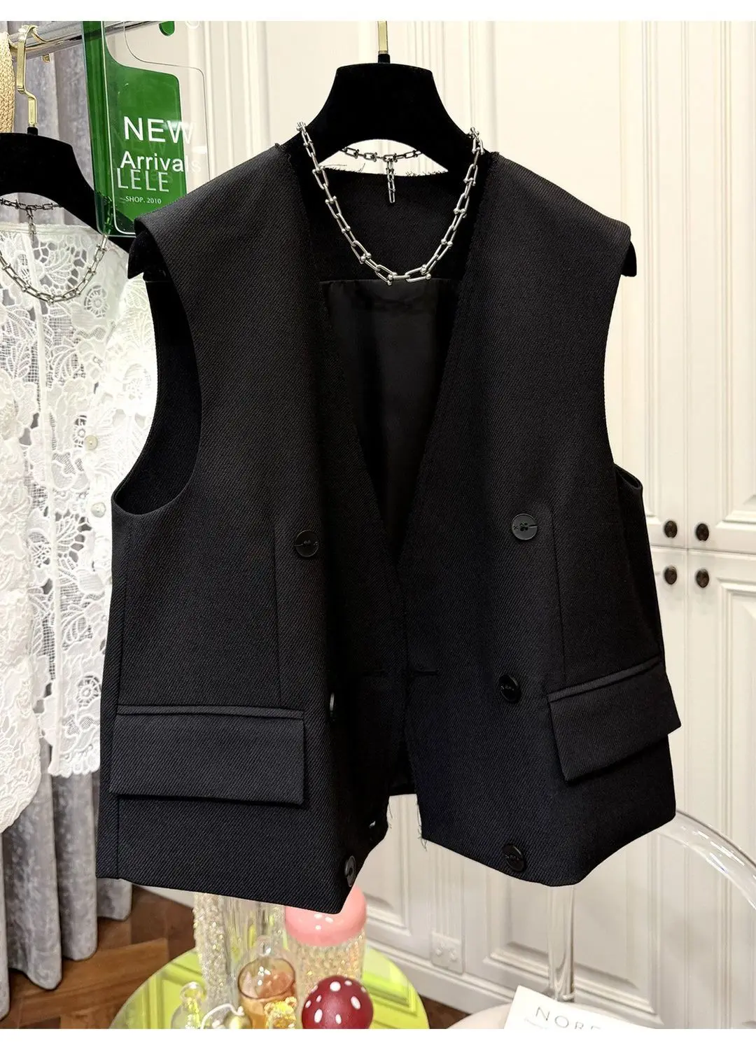 Loose Casual Double Breasted Suit Vest For Women In Spring 2026, New V-Neck Minimalist And High-End Layered Top