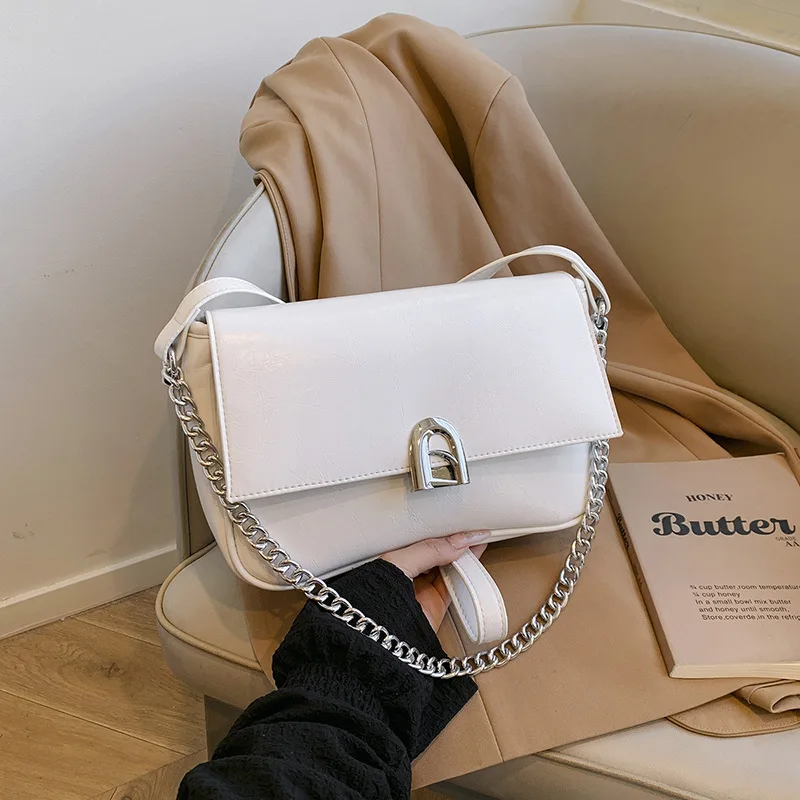 

2025 New Women's Underarm Crossbody Bag, Minimalist Small Square Purse with Chain, Fashionable Shoulder Handbag​