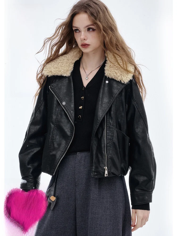 

Warmth Embrace Large Fur Collar Retro Bla Leather Jaet Women's Winter High Sense Leather Jaet Casual Loose Fit Long Sve