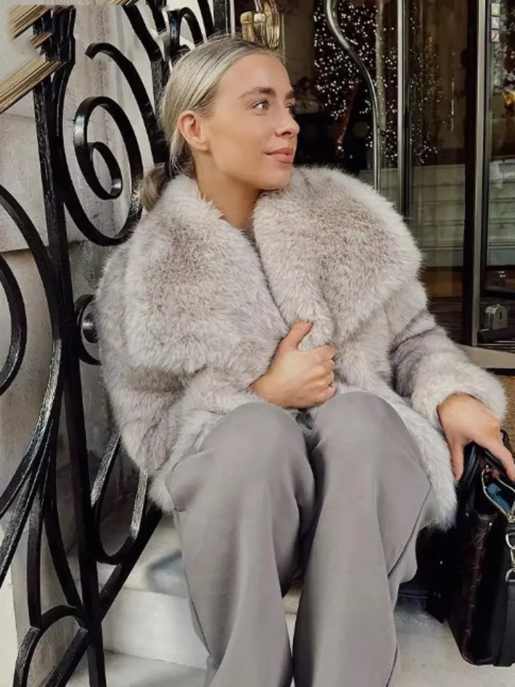 Moda Faux Fur Solid Lapel Ciepłe kurtki dla kobiet Szykowny płaszcz oversize z długim rękawem 2024 Nowy jesienno-zimowy damski gruby płaszcz