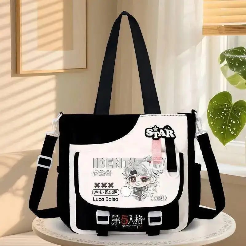 أنيمي لعبة الهوية V كوس العتيقة إيما وودز لوكا بالسا الخ. هدية حقيبة يد للحرم الجامعي مقاس 33 × 30 × 12 سم للجنسين 2025 #2