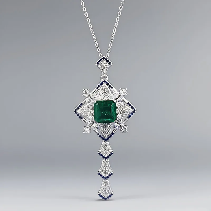 

New Luxury 18K Solid Platinum PT950 certifid10*10mm spliced green necklace women's clavicle chain retro style pendant
