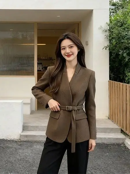 Casual Style Versatile Slim Fit Professional Women's Suit Jacket Spring New Trendy V-Neck Waist-Cinching Slimming 