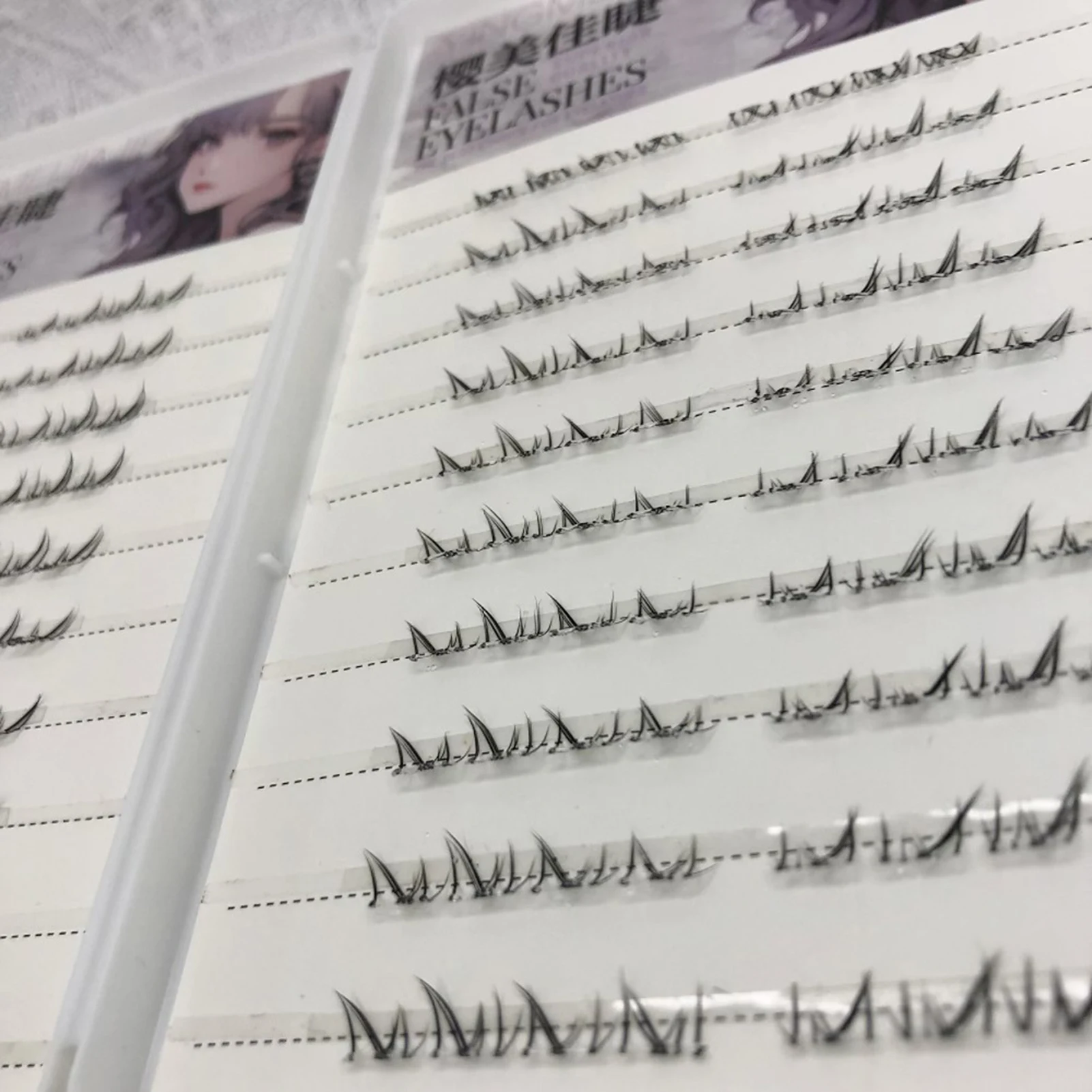 Natürlicher, kleberfrei unter falschen Wimpern, transparentes Band, untere Wimpern, kein Kleber, realistischer Look für die tägliche Partyfotografie