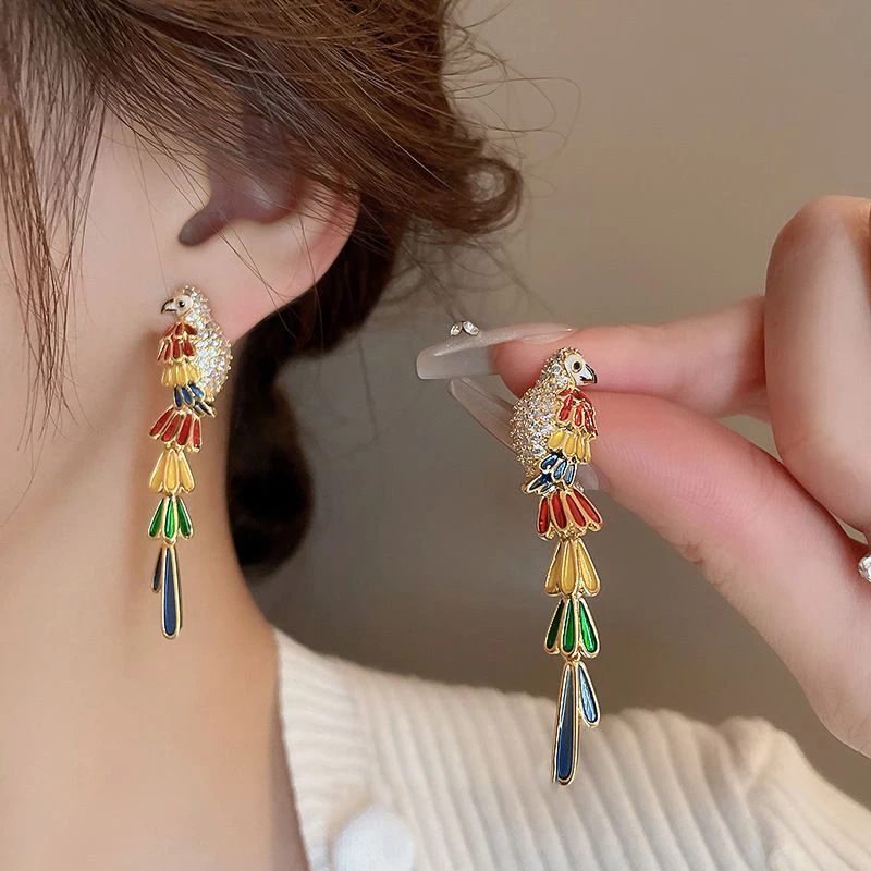 Unique Exaggerate Parrot Earrings High Quality Shiny Rhinestones Luxury Earrings Birds Pendant Statement Jewelry Party Earrings