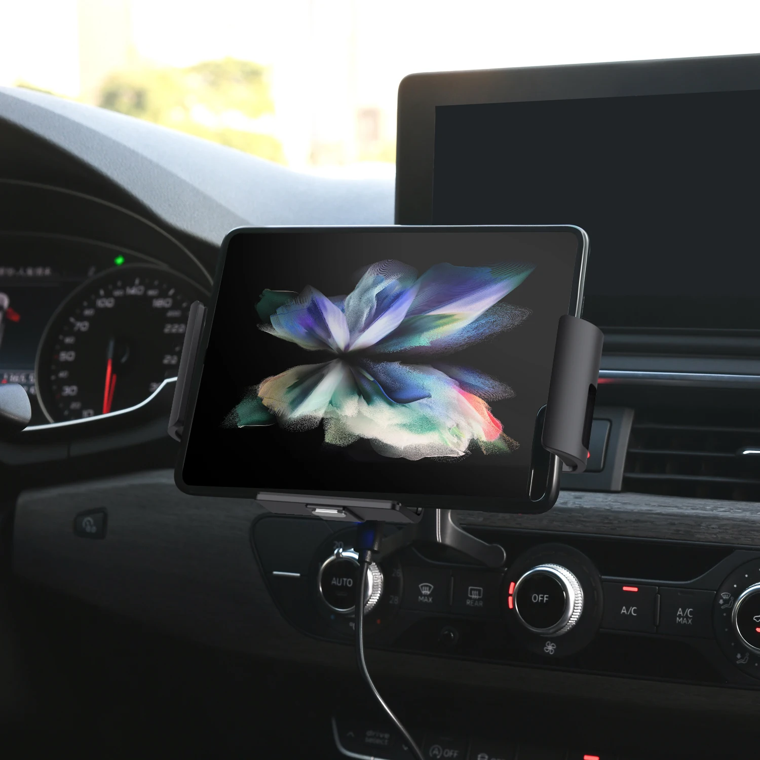 Wireless Car Charger Mount for Galaxy Z Fold 4/3 car Mount/Accessories, Fast Charging Phone Holder for Galaxy Z Fold 4/3 Series