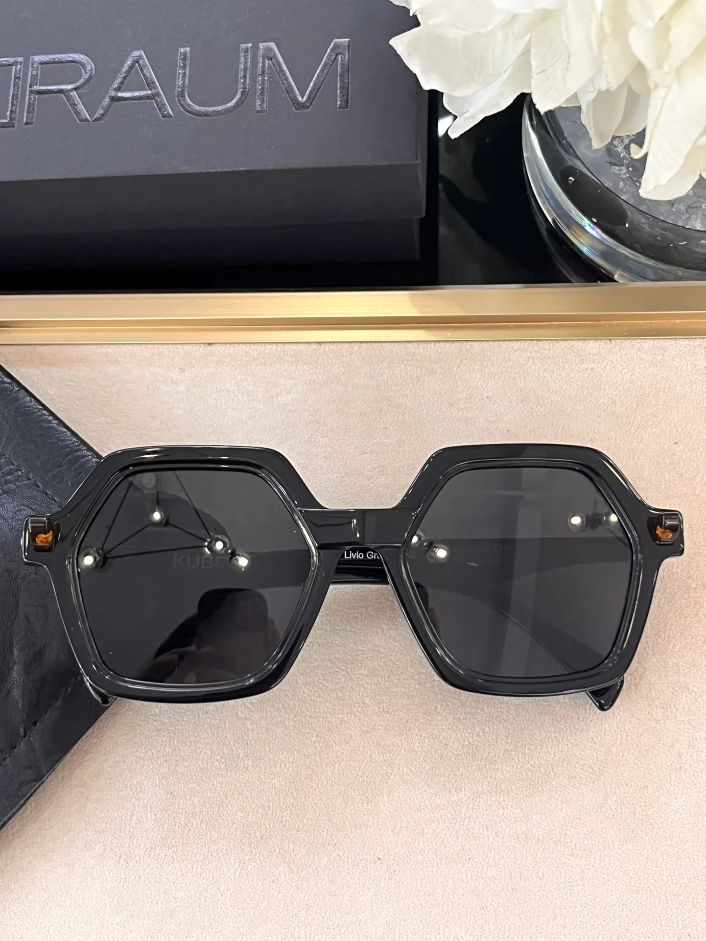 Germany KUBRAUM Thick Acetate  Women Men UV400 Protection Vintage Retro Classcial Sunglasses with Case Oculos Maske Q8