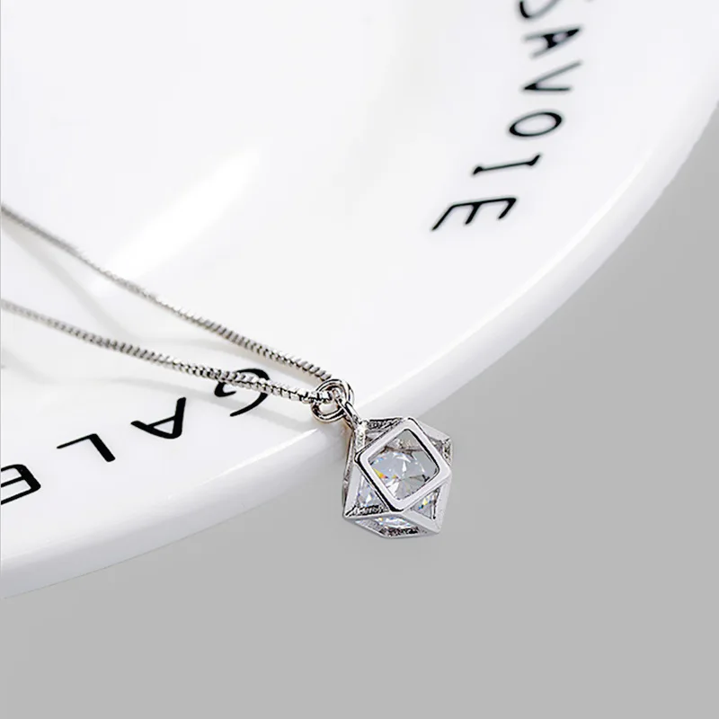 

New Fashion Geometric Beauty Flash 925 Sterling Silver Jewelry Simple Crystal Female Clavicle Chain Pendant Necklaces XL210
